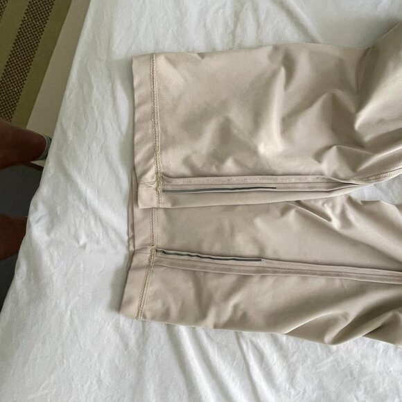 Men's LuluLemon Commuter Chinos - Picture 8 of 8